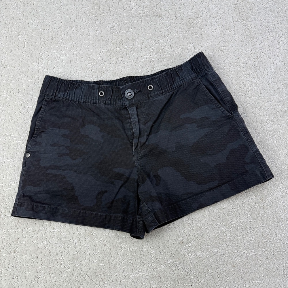 Vuori Ripstop Shorts Women XS Black Camo Elastic Waist Zip Pocket 11811